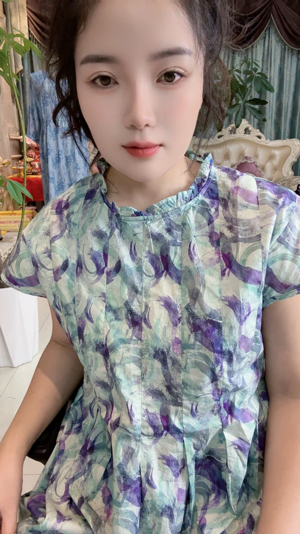 不汐暮然2025新款衣长110cm轻奢高级感法式印花荷叶边夏季连衣裙