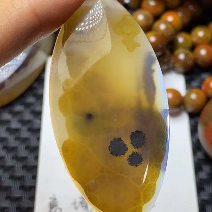 玛瑙/玉髓颈饰未镶嵌