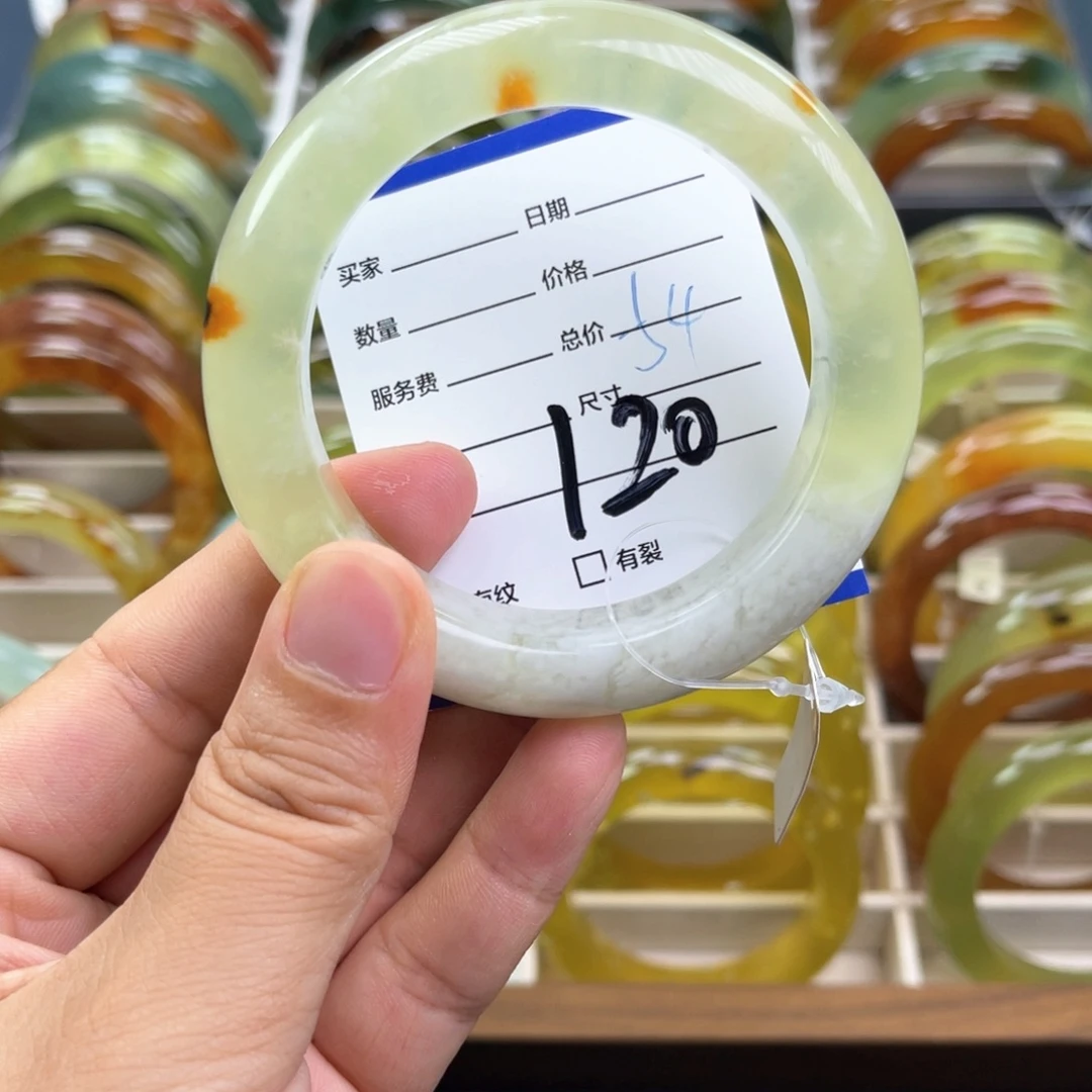 蛇纹石玉未镶嵌手镯