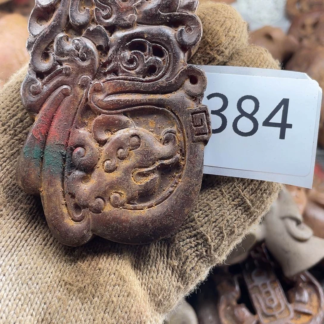 和田玉（糖玉）未镶嵌挂件