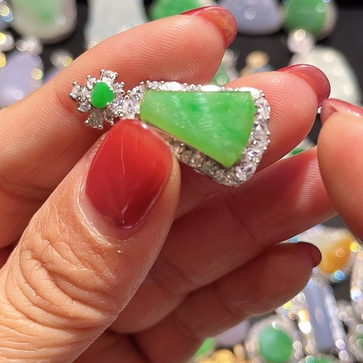 翡翠银S925镶嵌颈饰