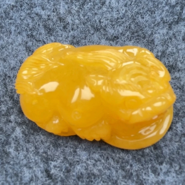 裸石蜜蜡未镶嵌蜜蜡貔貅吊坠重40.3克