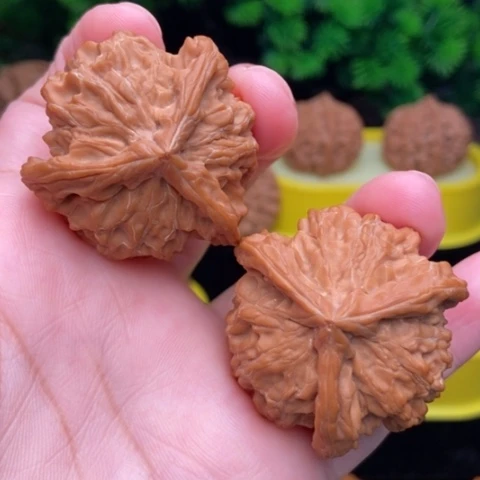 把件文玩核桃三棱39全品