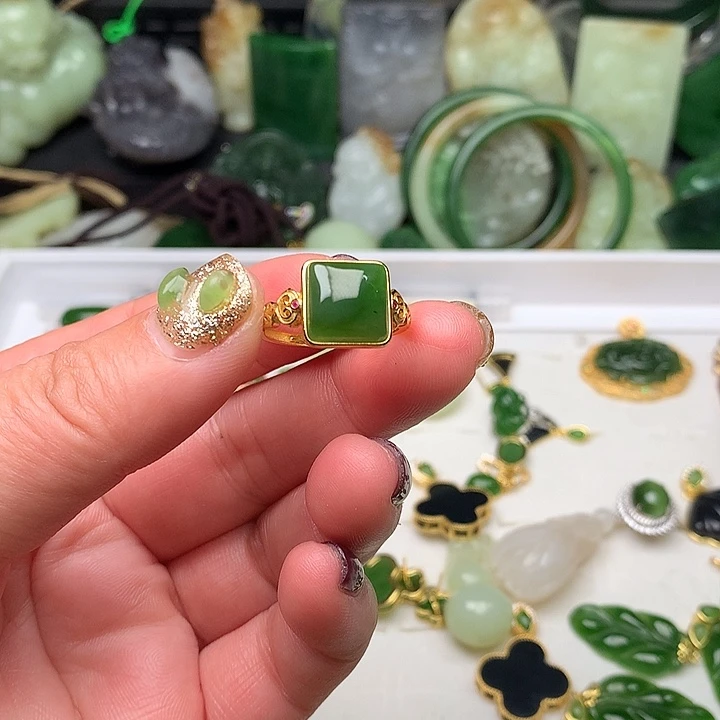 和田玉颈饰未镶嵌t***油