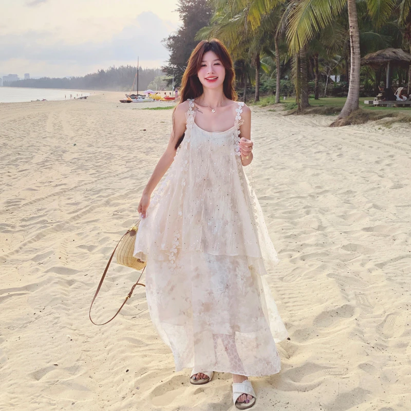 超仙法式度假风印花网纱吊带裙2025夏季新款温柔风旅游穿搭沙滩裙