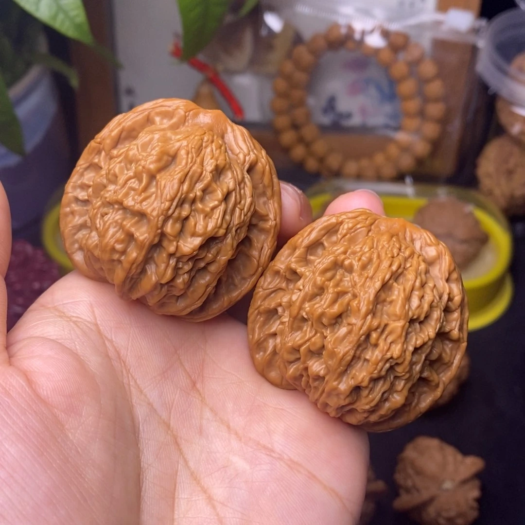 文玩核桃把件43.5麦虎