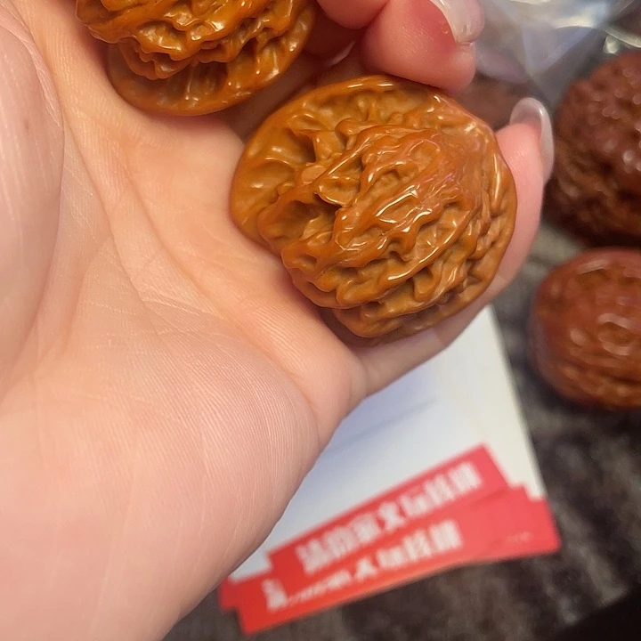 文玩核桃吊坠