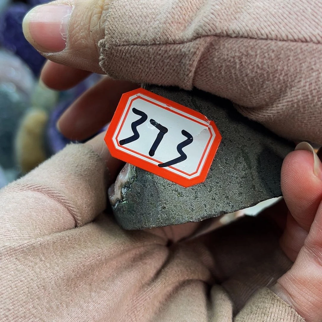 水晶随形摆件未镶嵌