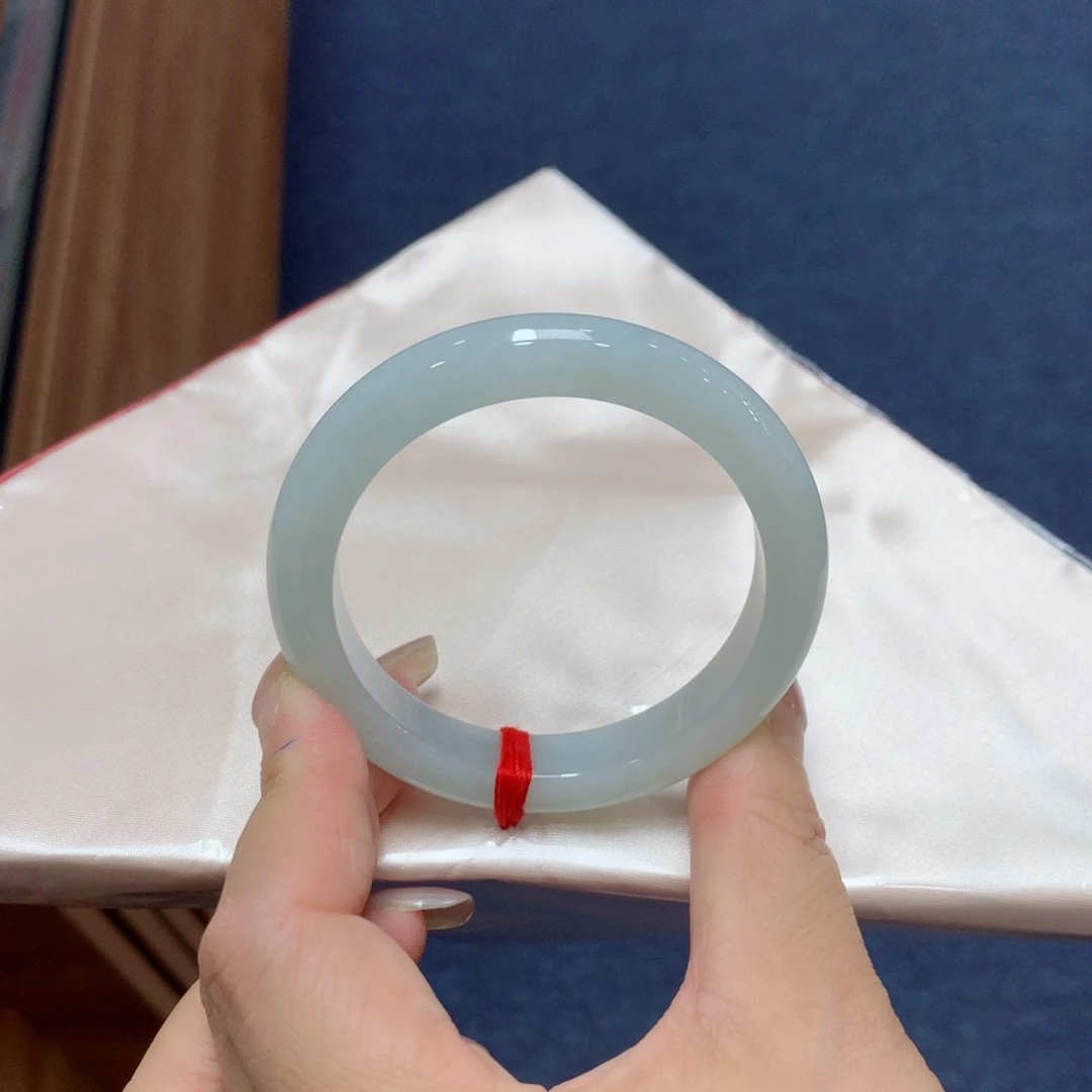 翡翠手镯未镶嵌买断