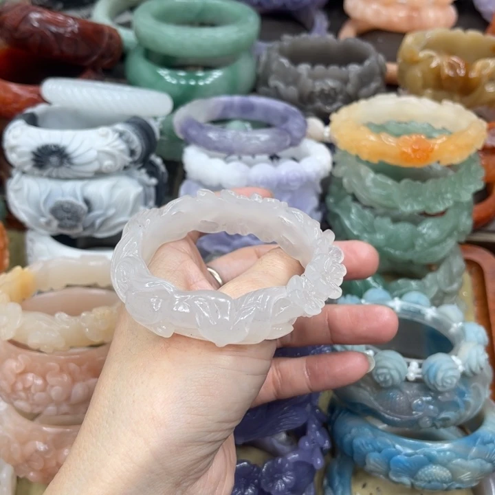 好***福石英岩玉未镶嵌手镯