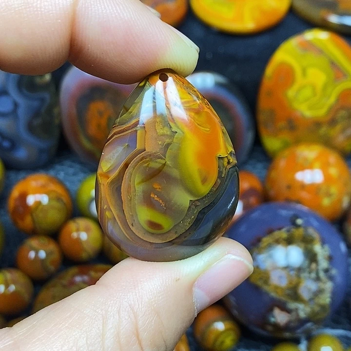 玛瑙/玉髓未镶嵌颈饰