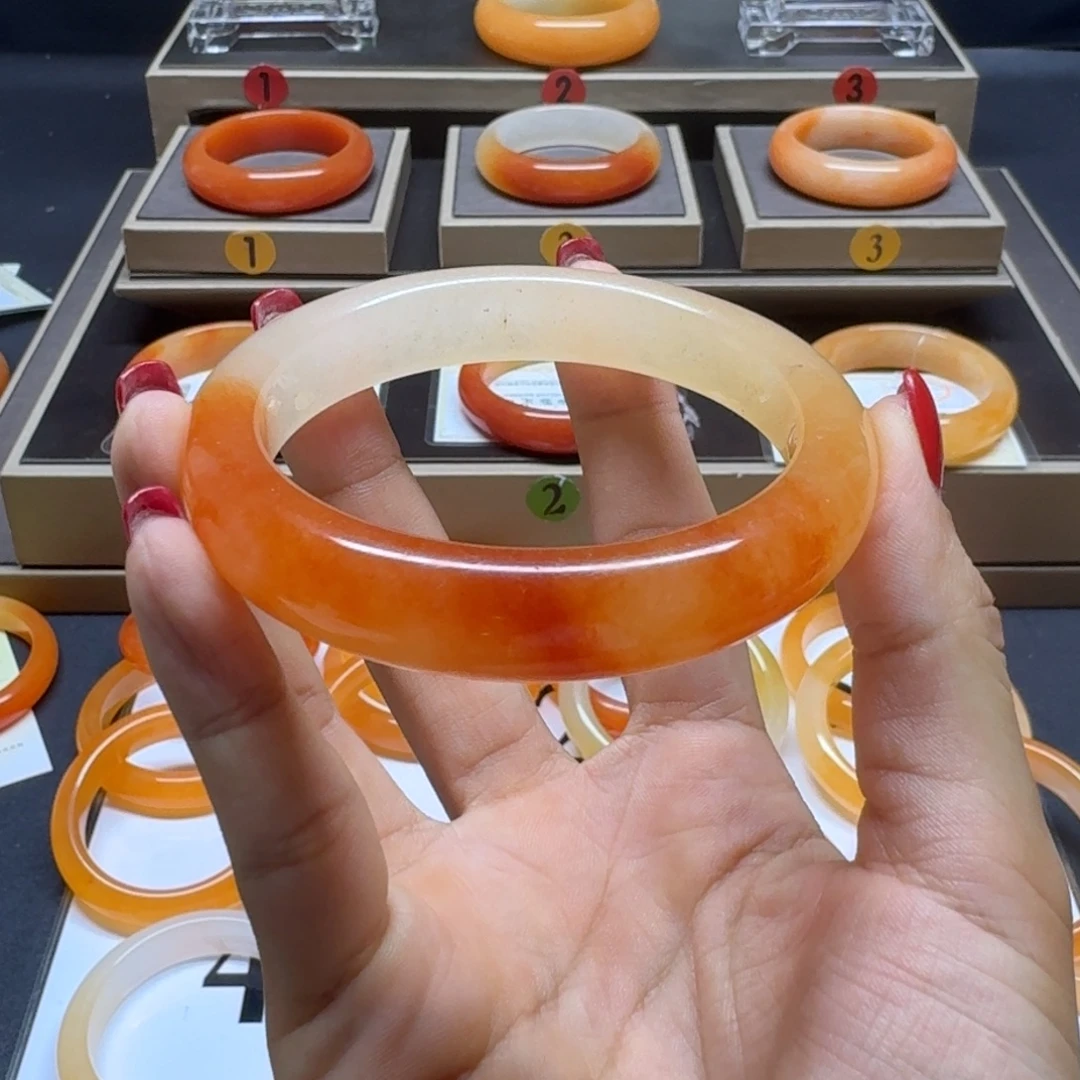 安***然石英质玉（黄龙玉）未镶嵌手镯不退不换