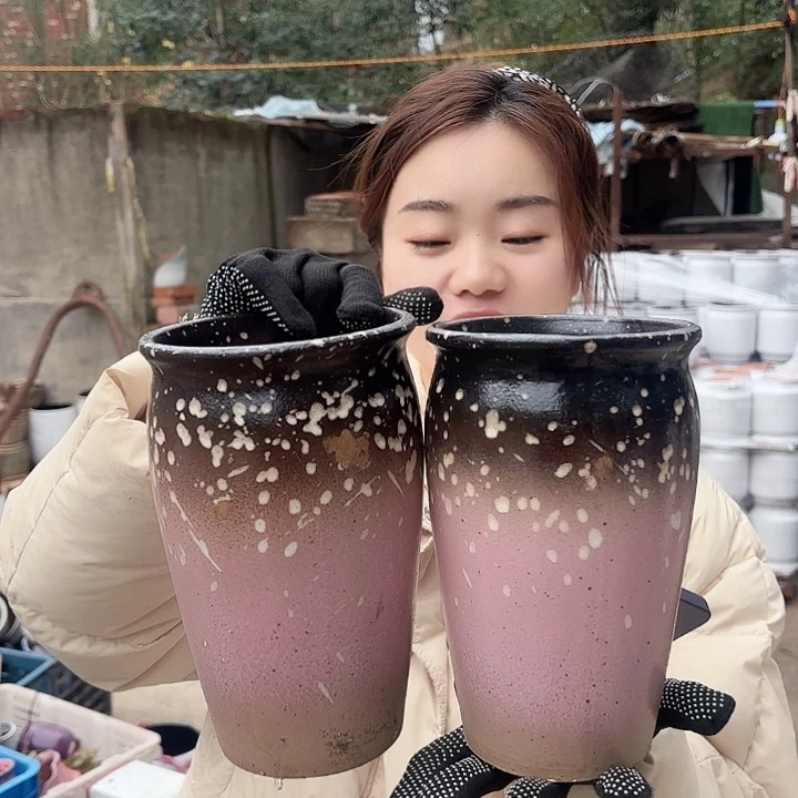 红陶口13高20两个瑕疵