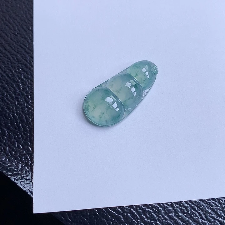 颈饰未镶嵌翡翠天然缅甸翡翠豆子