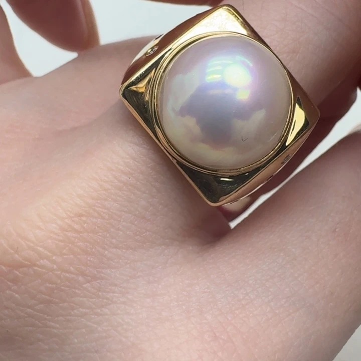 拼合珍珠（马贝珠）戒圈18K金镶嵌