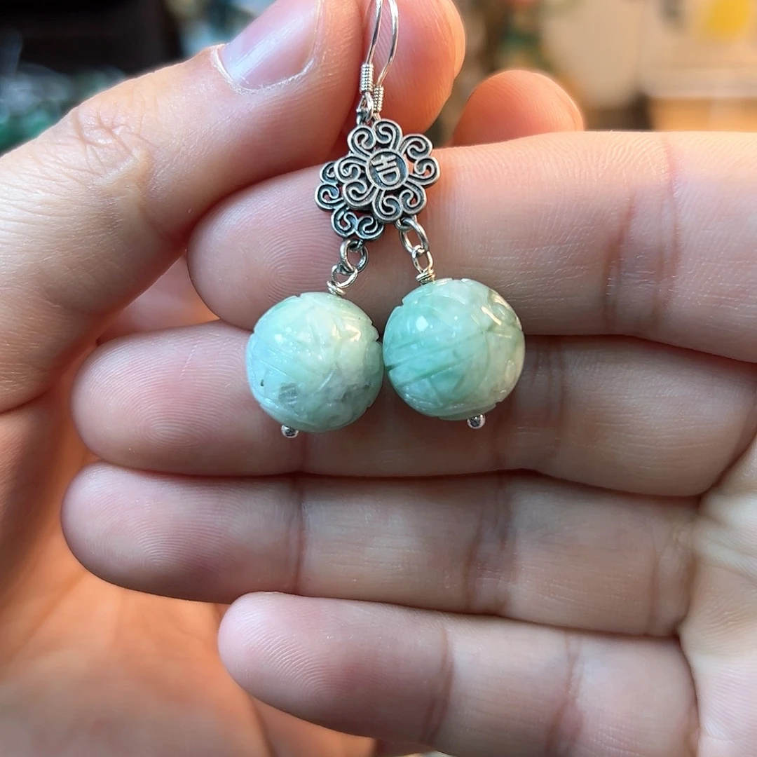 翡翠颈饰未镶嵌耳坠