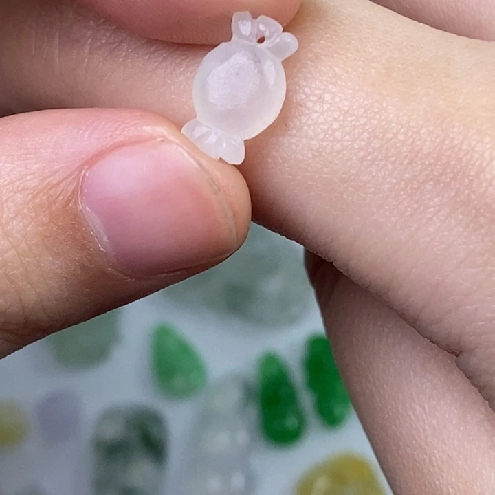 定制翡翠未镶嵌糖果