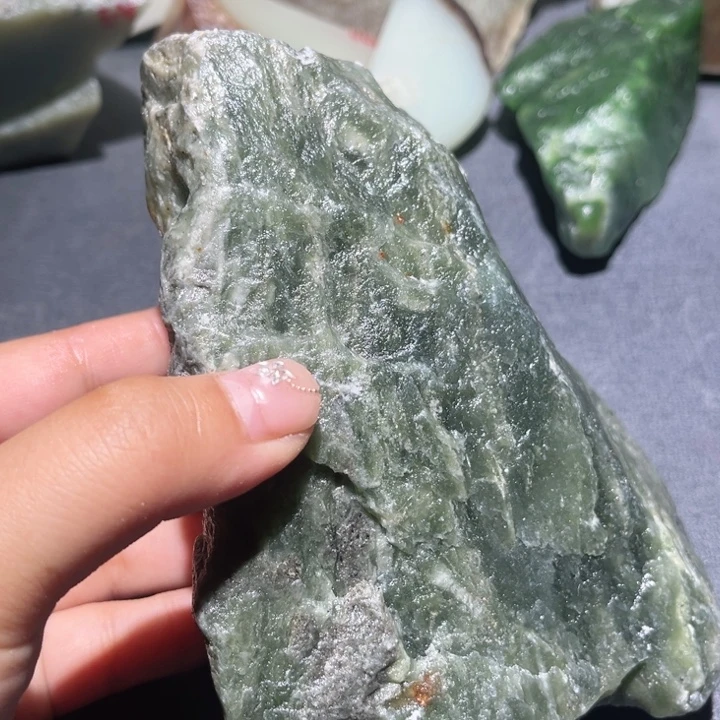 和田玉未镶嵌珠宝奇石