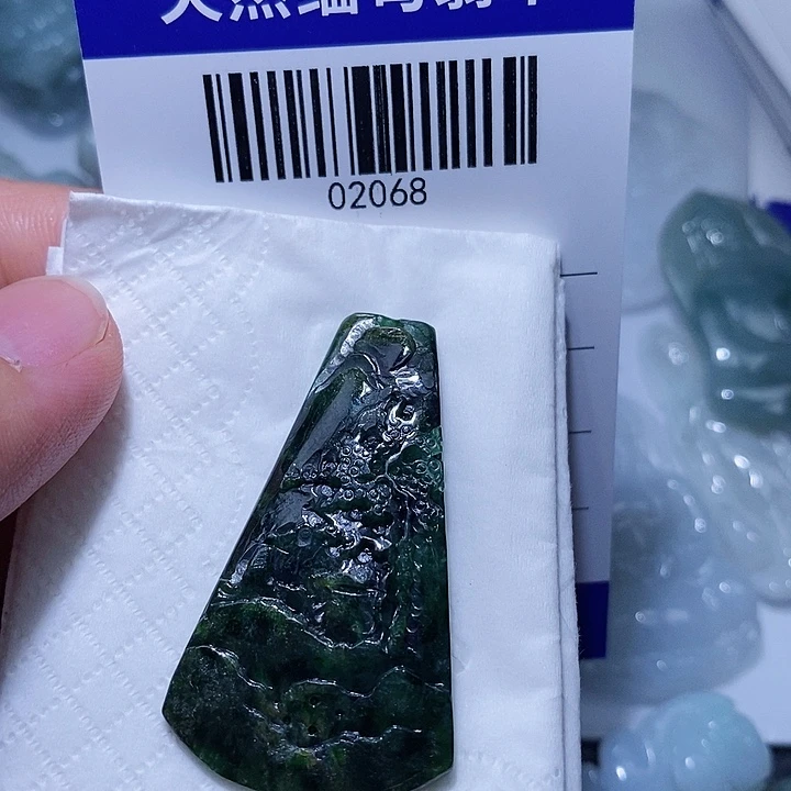 翡翠未镶嵌颈饰天光墟翡翠市场现金代购