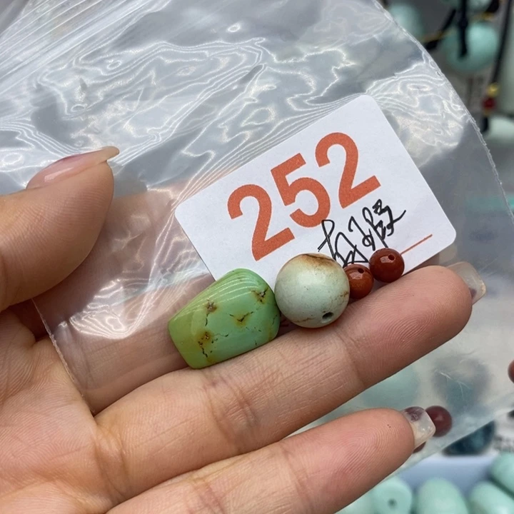 南红玛瑙未镶嵌珠宝奇石?****?