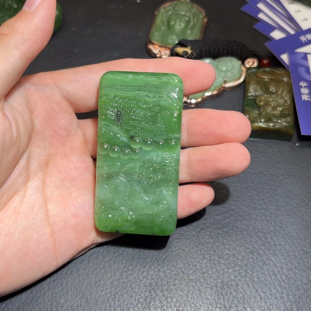 颈饰未镶嵌和田玉