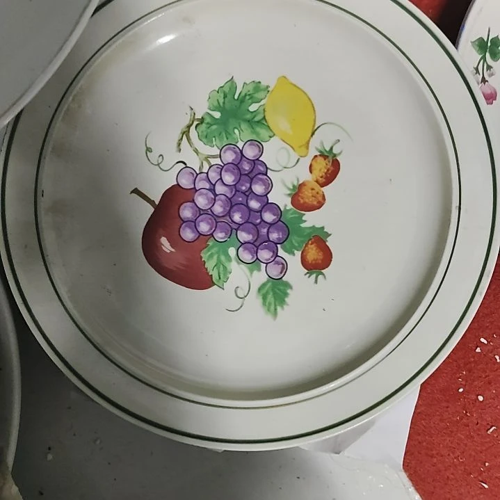 瓷片五厂，七厂各种摆件，瓷片，均有瑕疵！