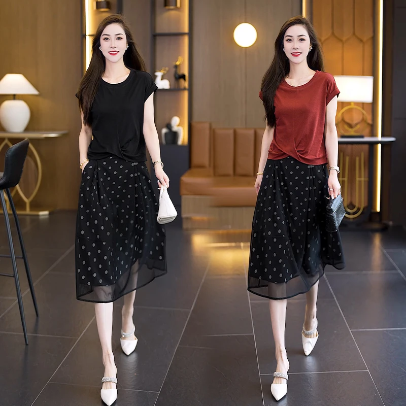 纯色圆领短袖T恤女夏2025新款设计感不规则纽结小众独特别致上衣