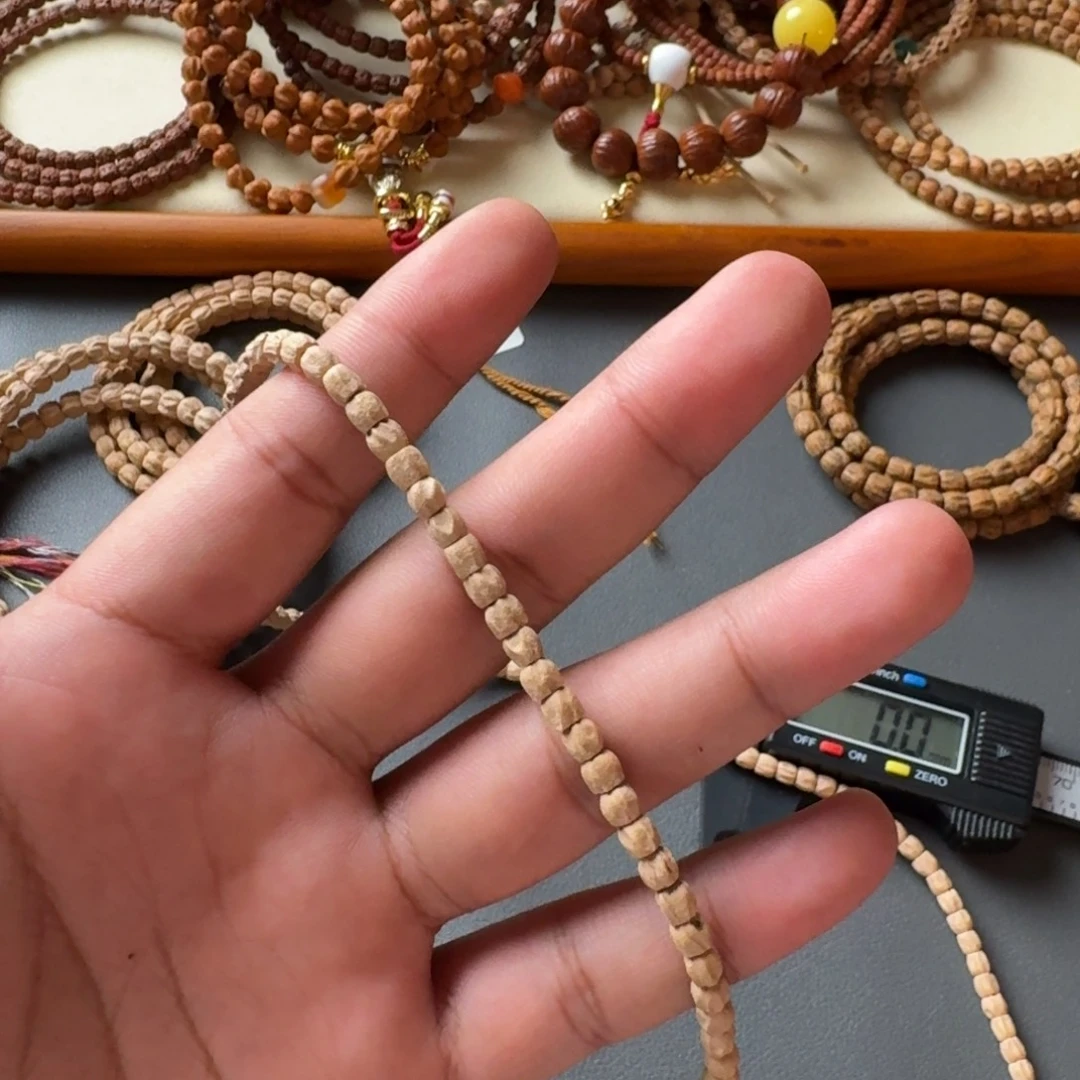 n***子柏香籽/百香籽吊坠