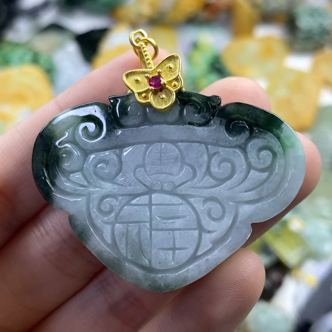 翡翠未镶嵌颈饰吊坠