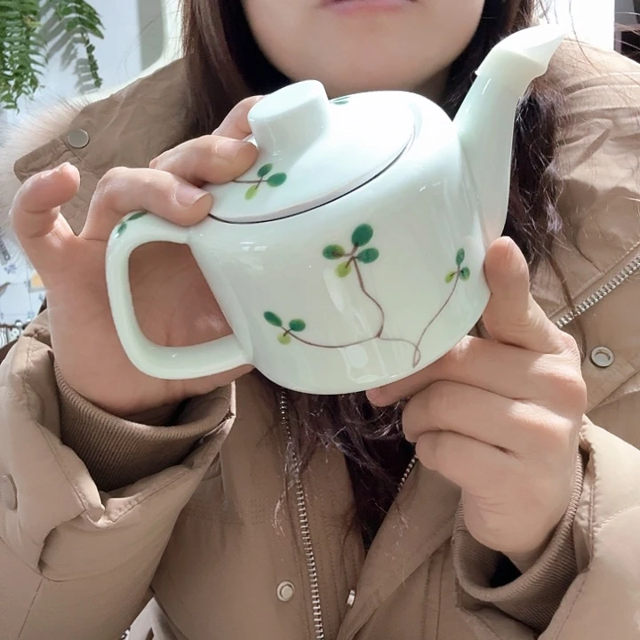 日式四叶草茶壶微瑕