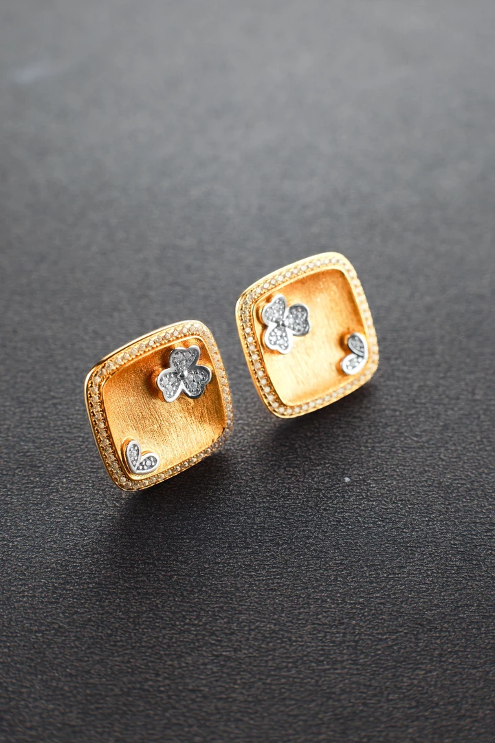 925银银制品 三叶草耳钉