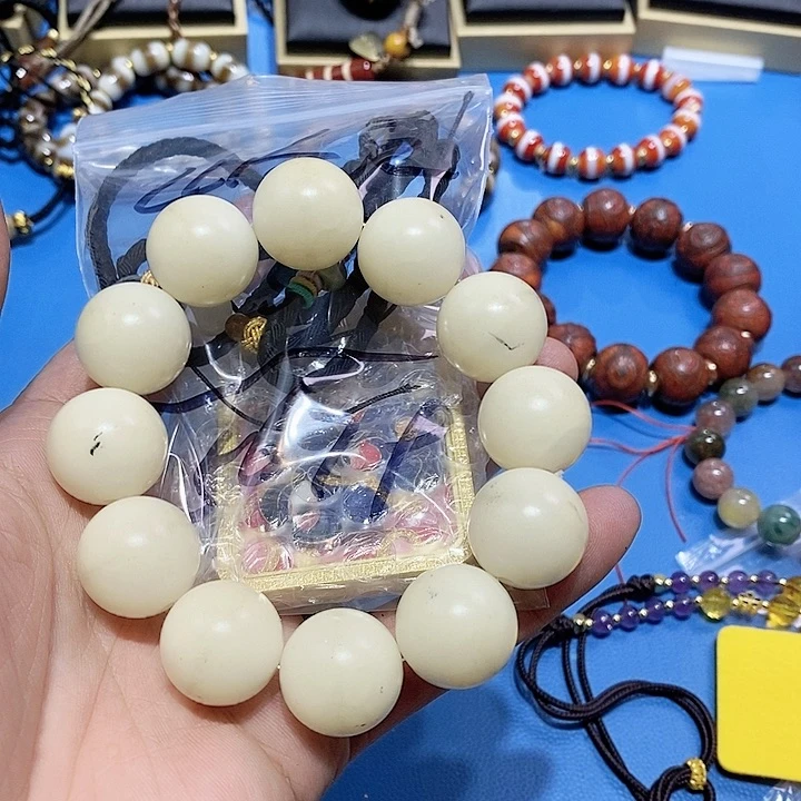 山***爵白玉菩提手串66男女同款