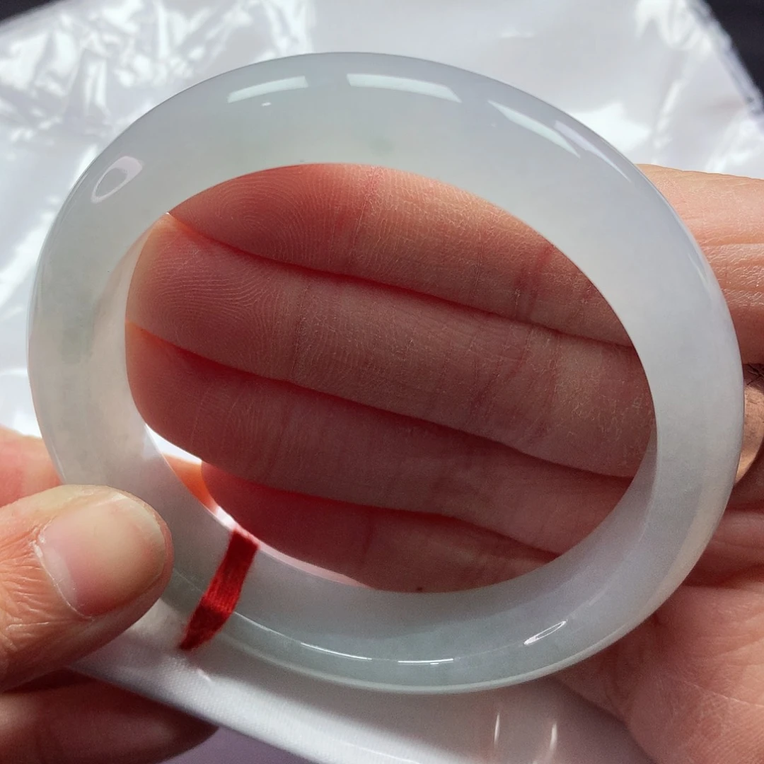 翡翠手镯未镶嵌56圈