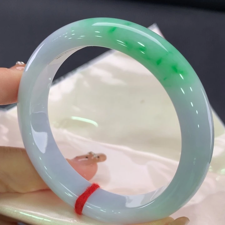 翡翠手镯未镶嵌正圈56