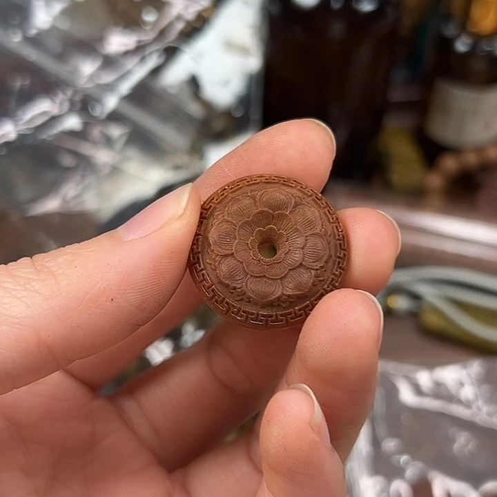 檀香木其他莲花平安扣