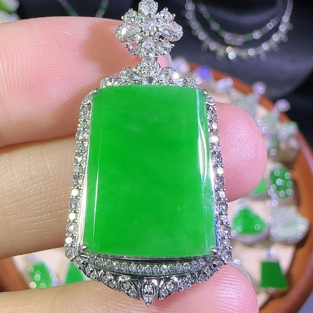 翡翠18K金镶嵌吊坠(不含链)