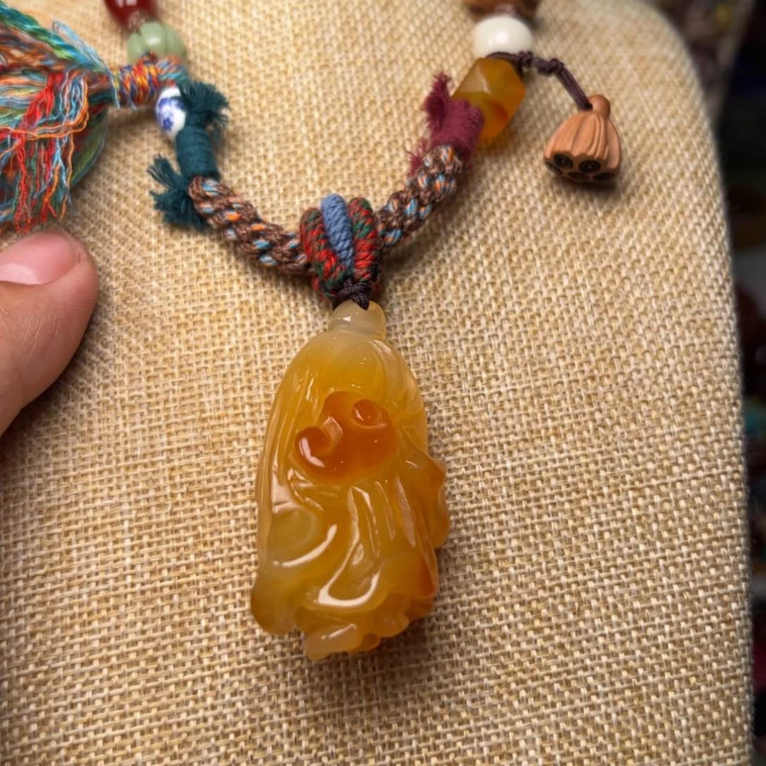 玛瑙/玉髓颈饰未镶嵌