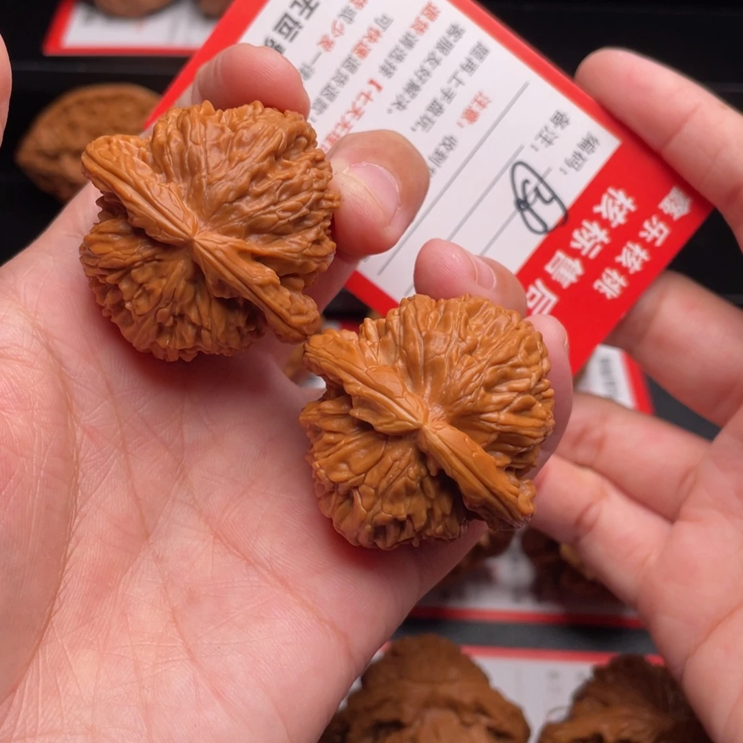 文玩核桃把件白狮子40