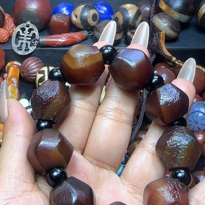 玛瑙/玉髓颈饰未镶嵌