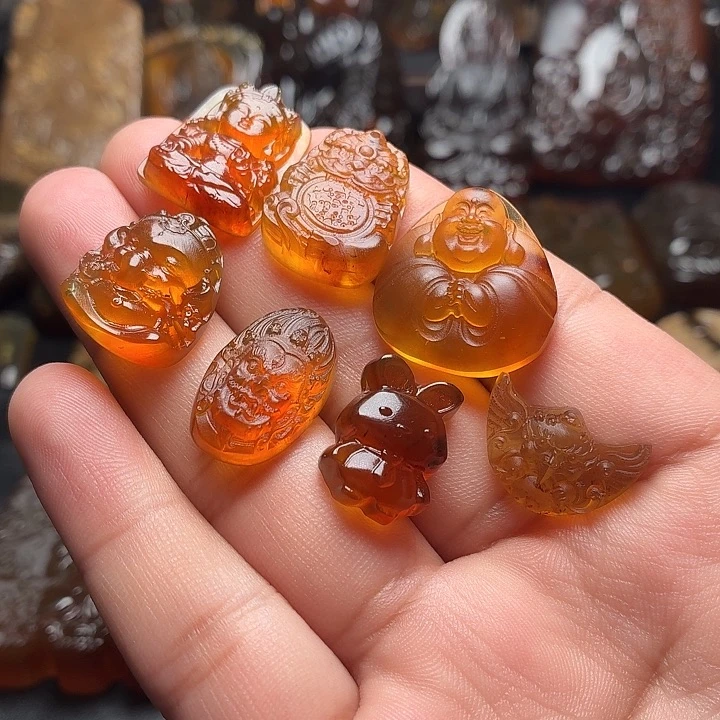 琥珀未镶嵌颈饰7个只打孔不配绳