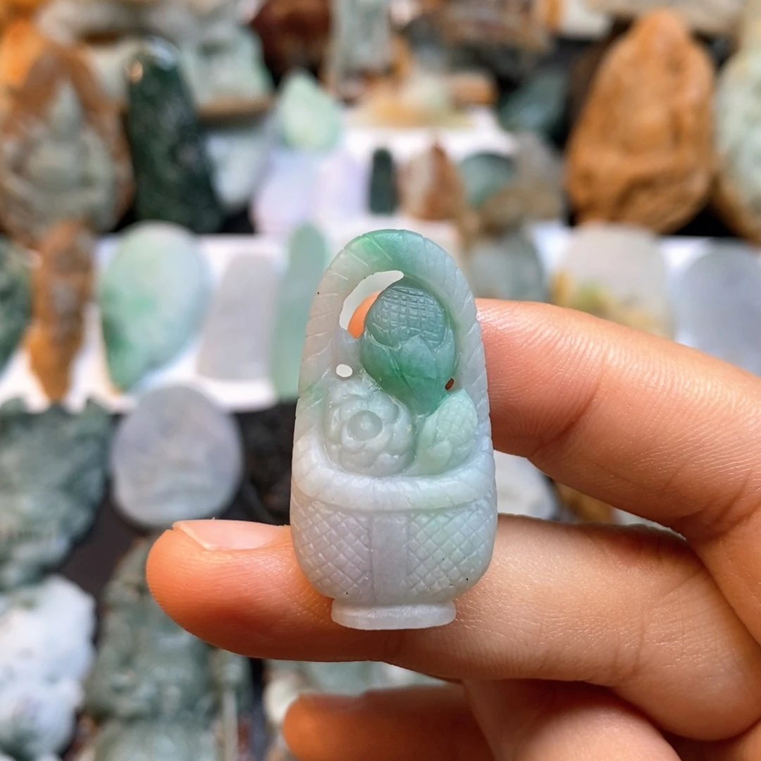 定制翡翠未镶嵌特色49