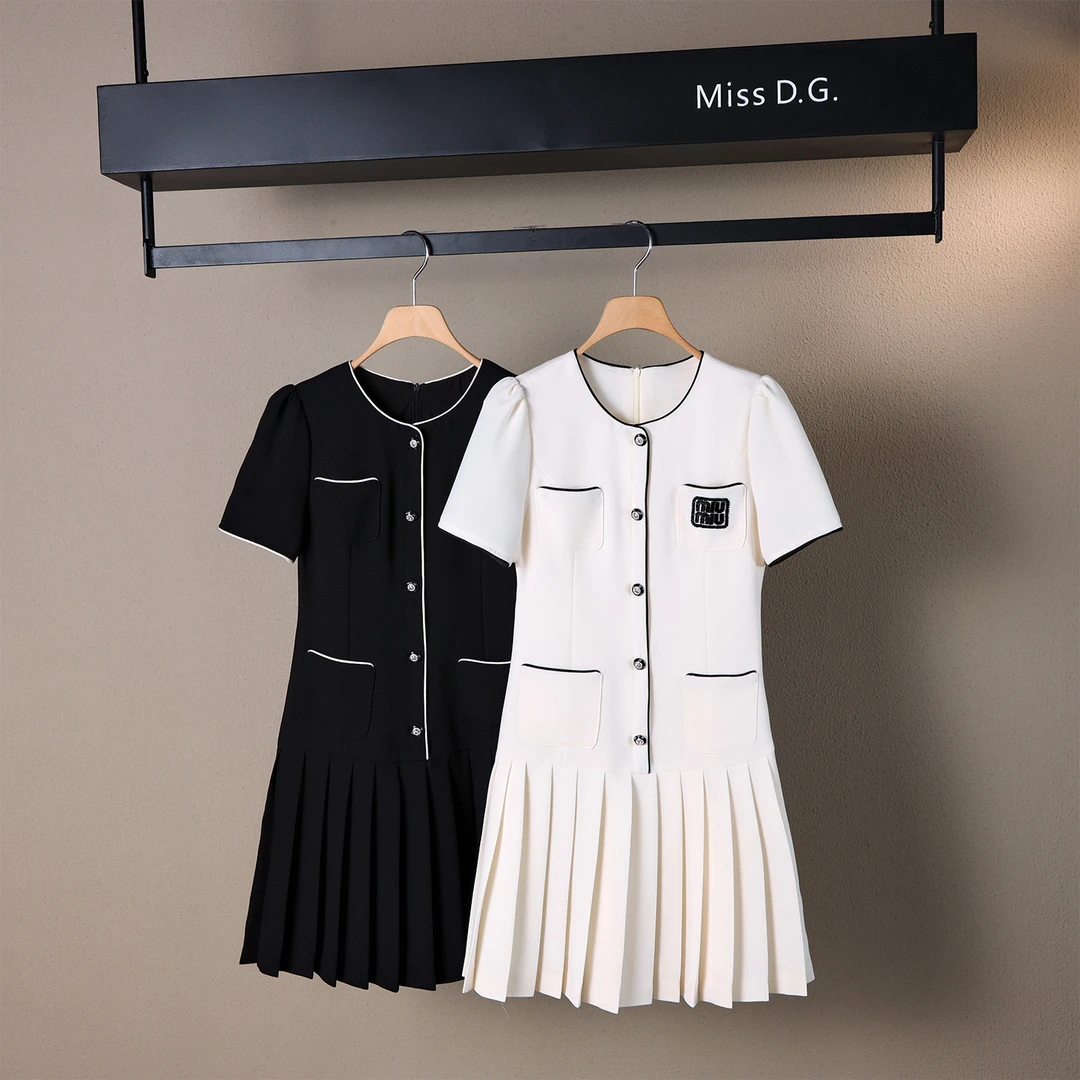 MissD.G.韩系富家连衣裙女夏洋气减龄气质收腰A字短裙YAY3075