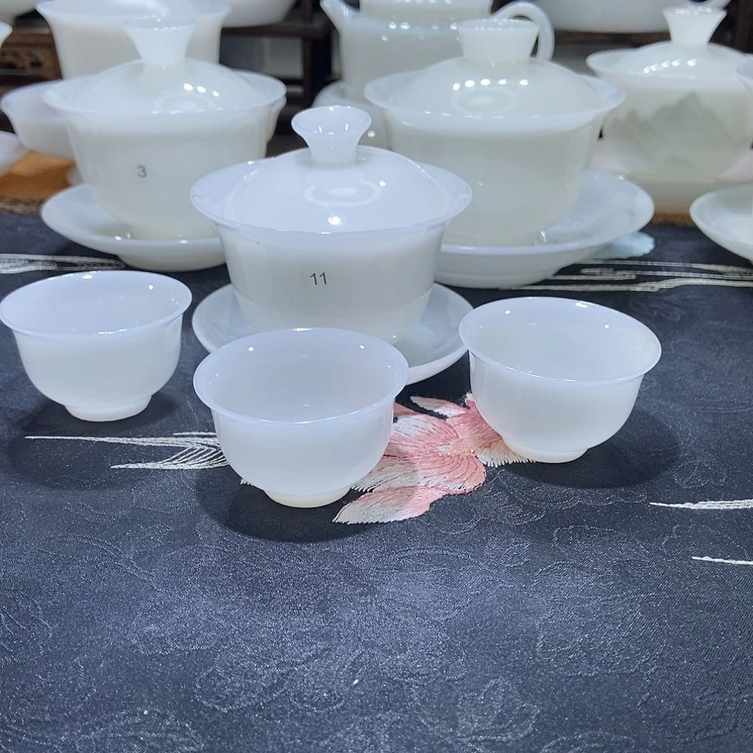 这里不需要太贵也不会去卖衣服啊哈