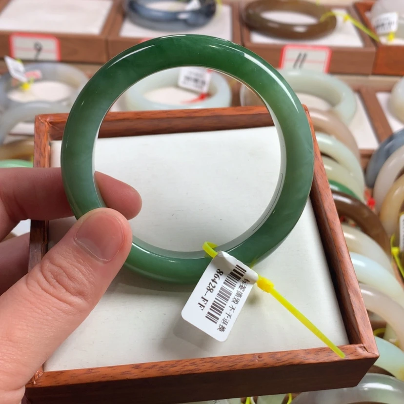 【闪购商品】和田玉手镯未镶嵌57.5