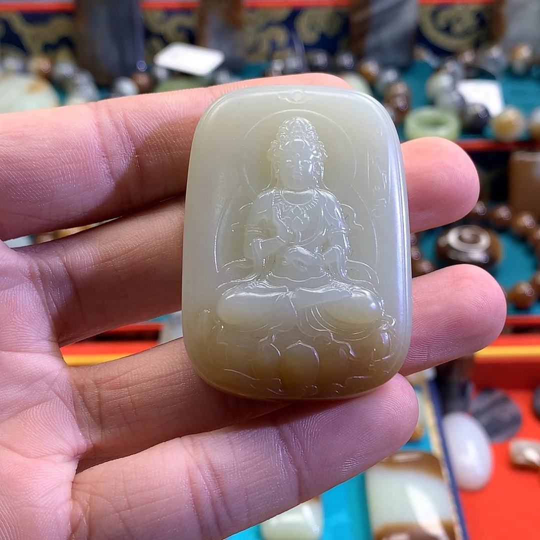 三***科和田玉（糖玉）未镶嵌手链买断价