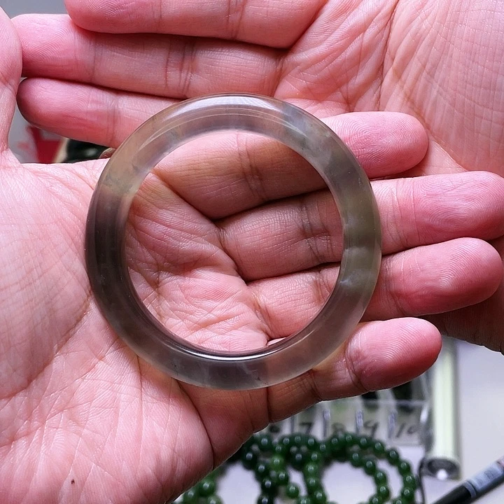 蛇纹石玉手镯未镶嵌柠***甜