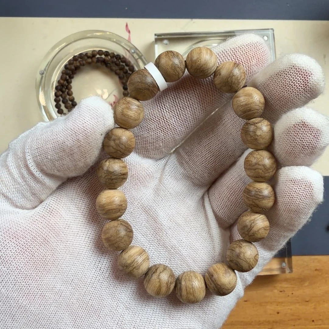 沉香手串1.1达拉干沉香手串