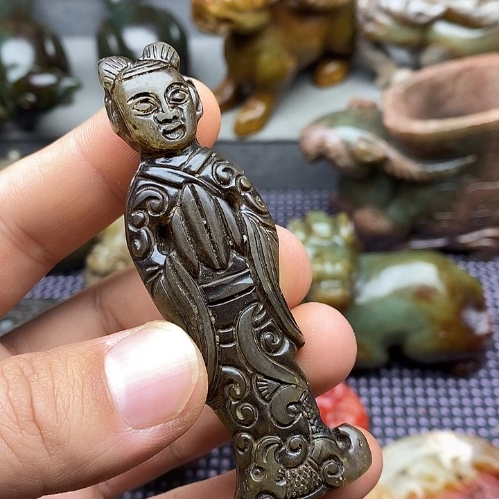 未镶嵌蛇纹石玉颈饰