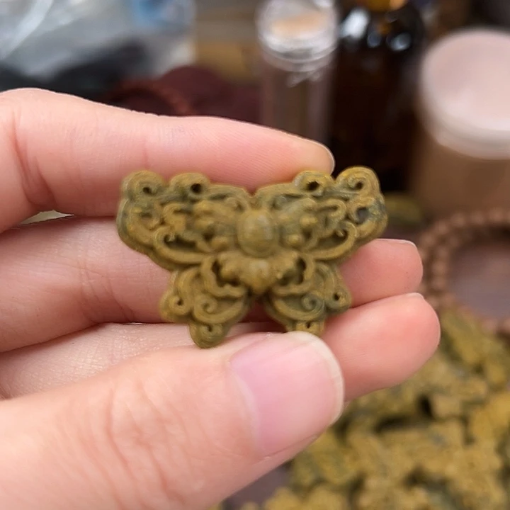 珠串安宫苏合蝴蝶