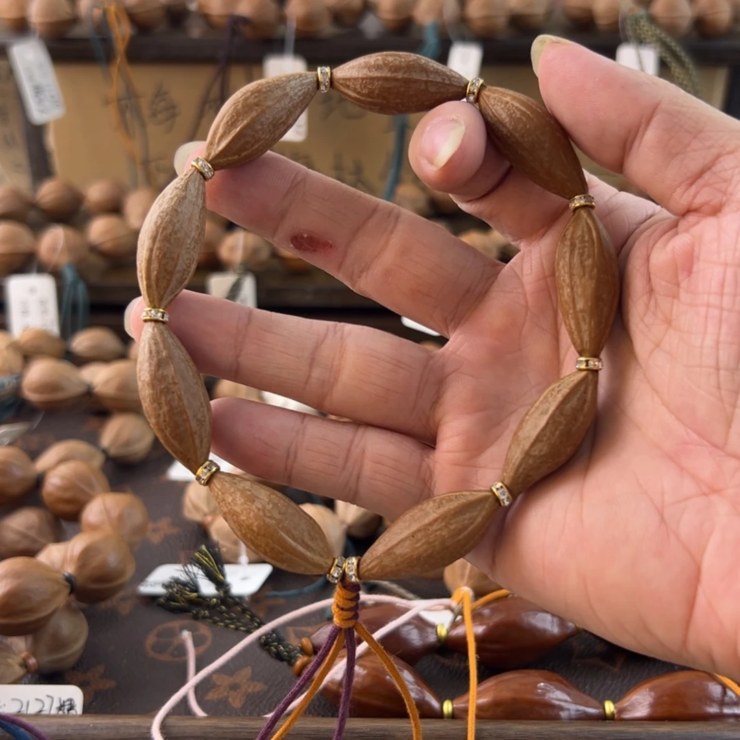 吊坠橄榄核梅林茶心核素串小世界，12